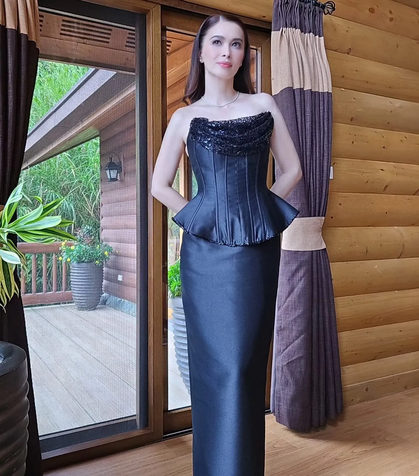 Sunshine Cruz - sunshine-cruz-sexy-24.webp